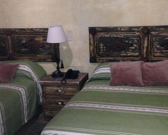 Hotel-Boutique La Casa De Los Recuerdos - Zitacuaro - Спальня