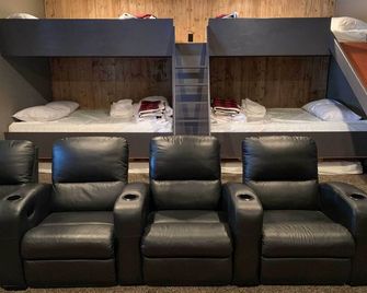 Group Ski Getaway Near the Base of Chairlift 8! - Brian Head - Bedroom