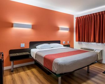 Motel 6 Sudbury. On - Gran Sudbury - Habitación