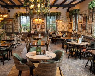 Rockingham Arms By Greene King Inns - רות'רהאם - מסעדה