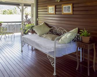 Driftwood Bed And Breakfast - Mission Beach - Parveke