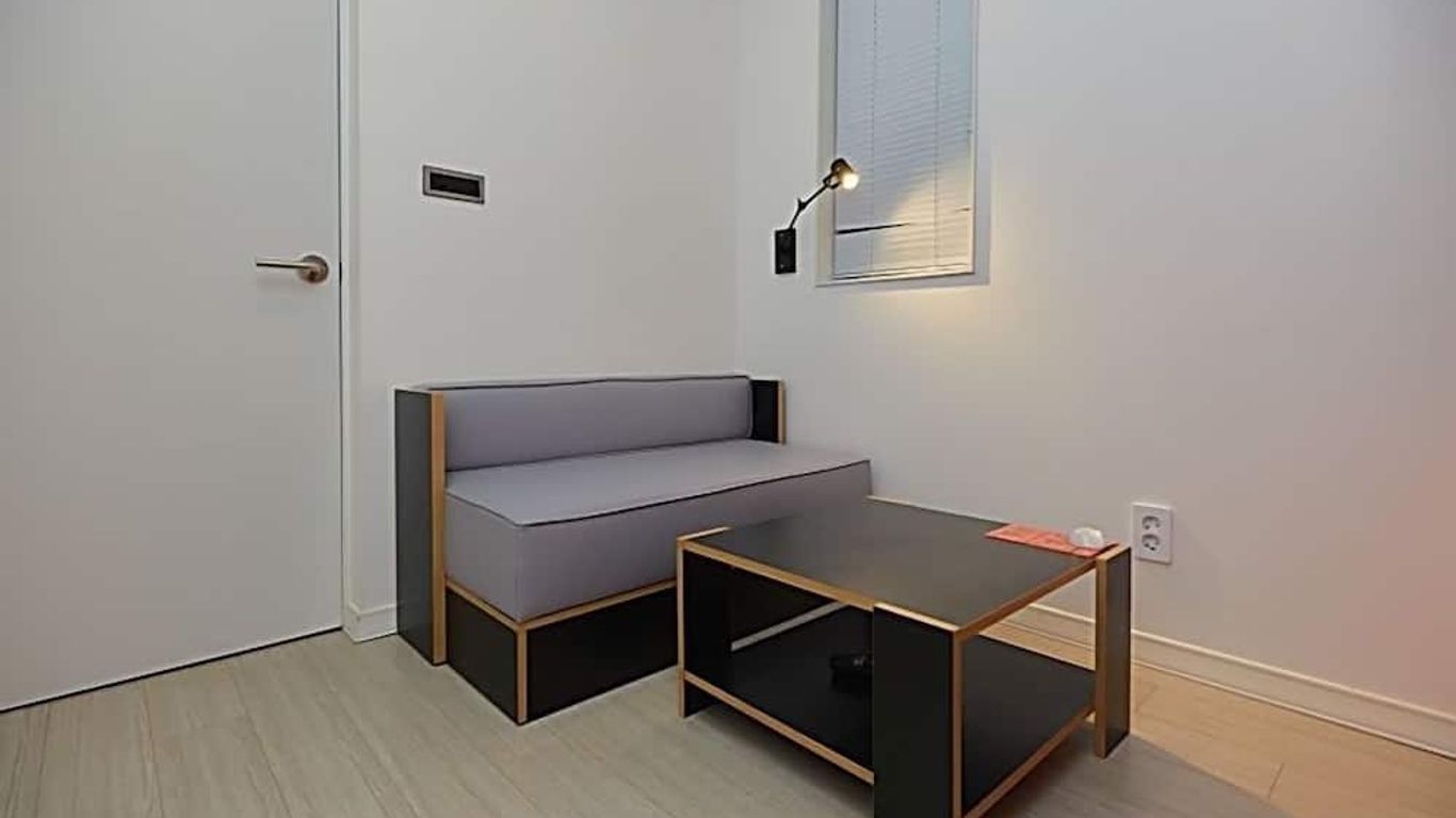 Aank Hotel Seoul Sinchon