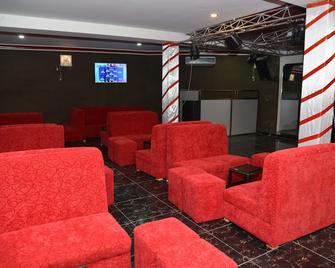 Jess Hotel Kpalimé - Kpalimé - Lounge