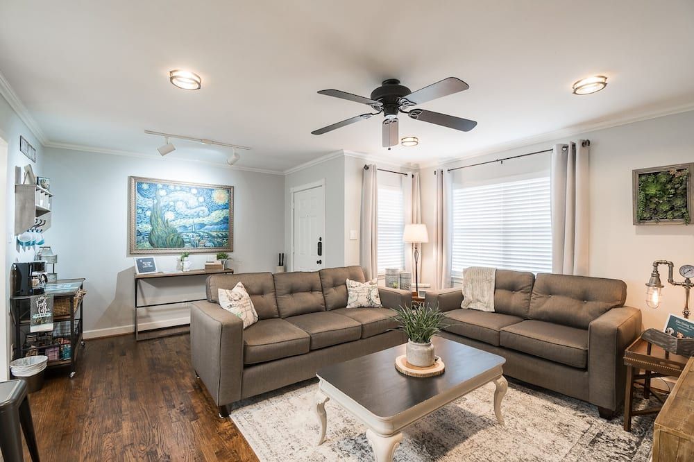 Quiet and Charming 3 bedroom 1.5 bath in Forney,TX - Forney - Sala de estar