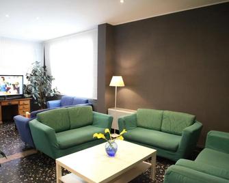 هوتل مودرنو - جيسولو - غرفة معيشة