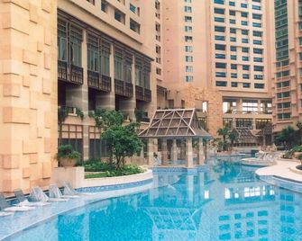 فندق رامبلر غاردن - Hong Kong - حوض السباحة
