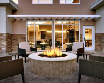 Residence Inn by Marriott Brunswick - Brunswick - Patio