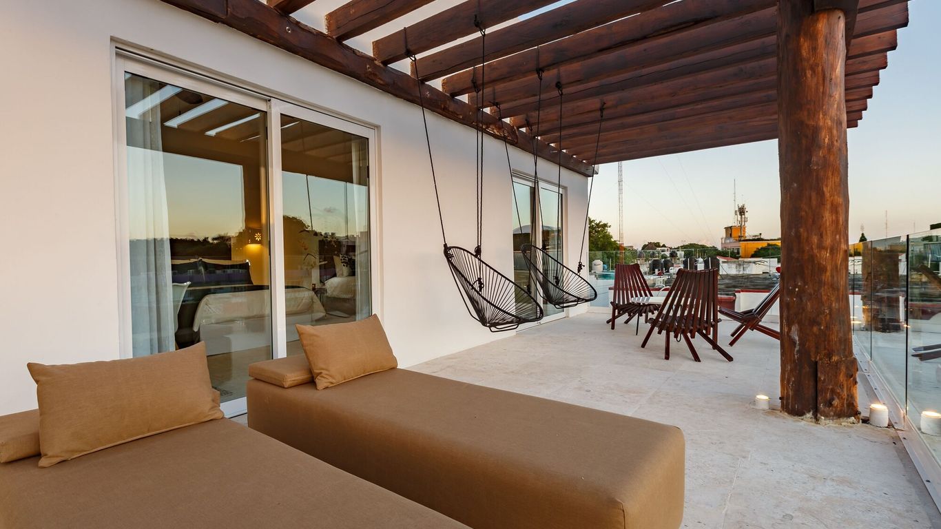 إتش أم بلايا ديل كارمين