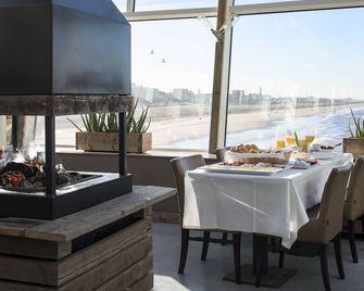 De Pier Suites - Haag - Matsal