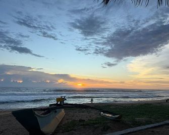 Villa Arthurcc - Hikkaduwa