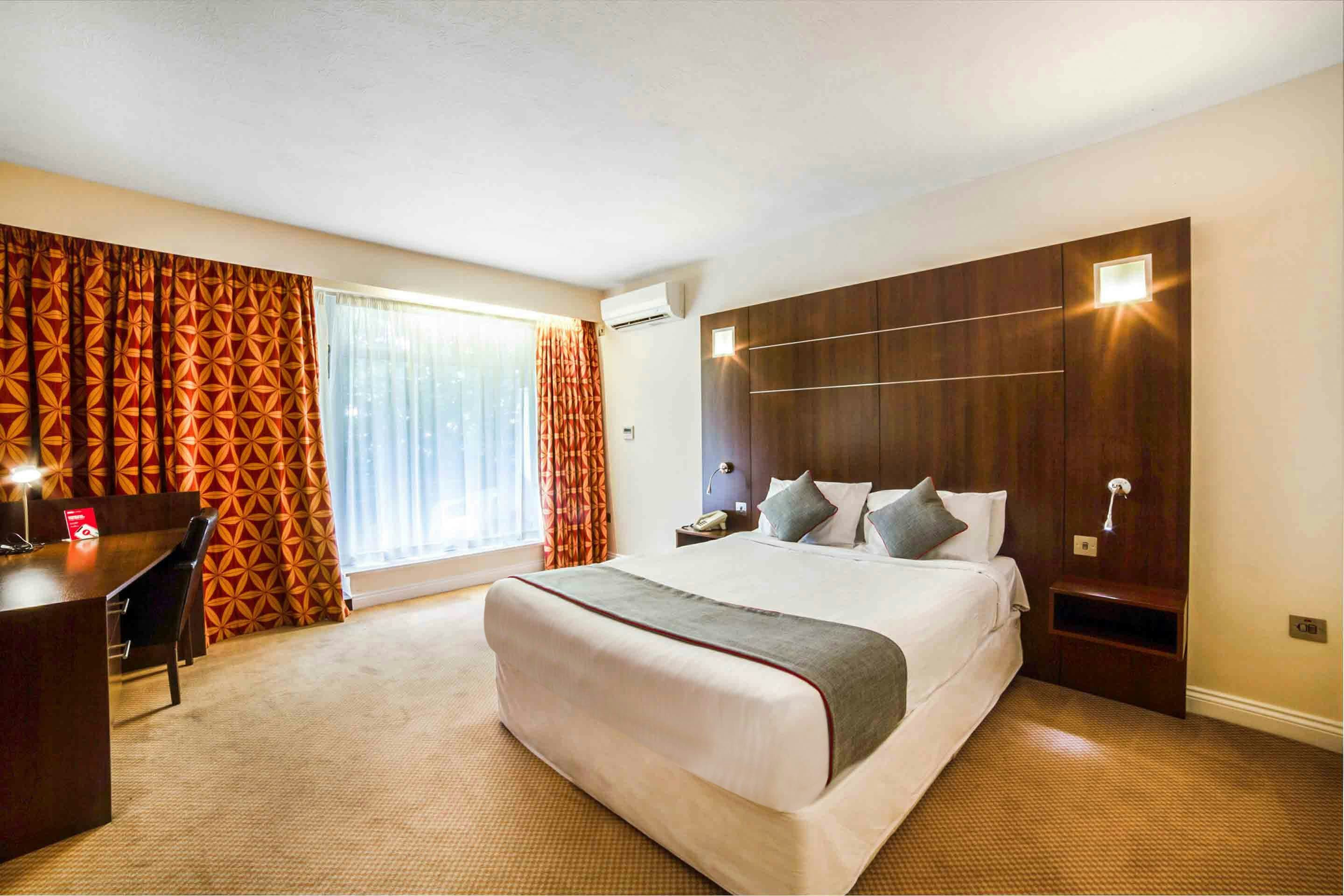 The Bridge House Hotel - Reigate - Спальня