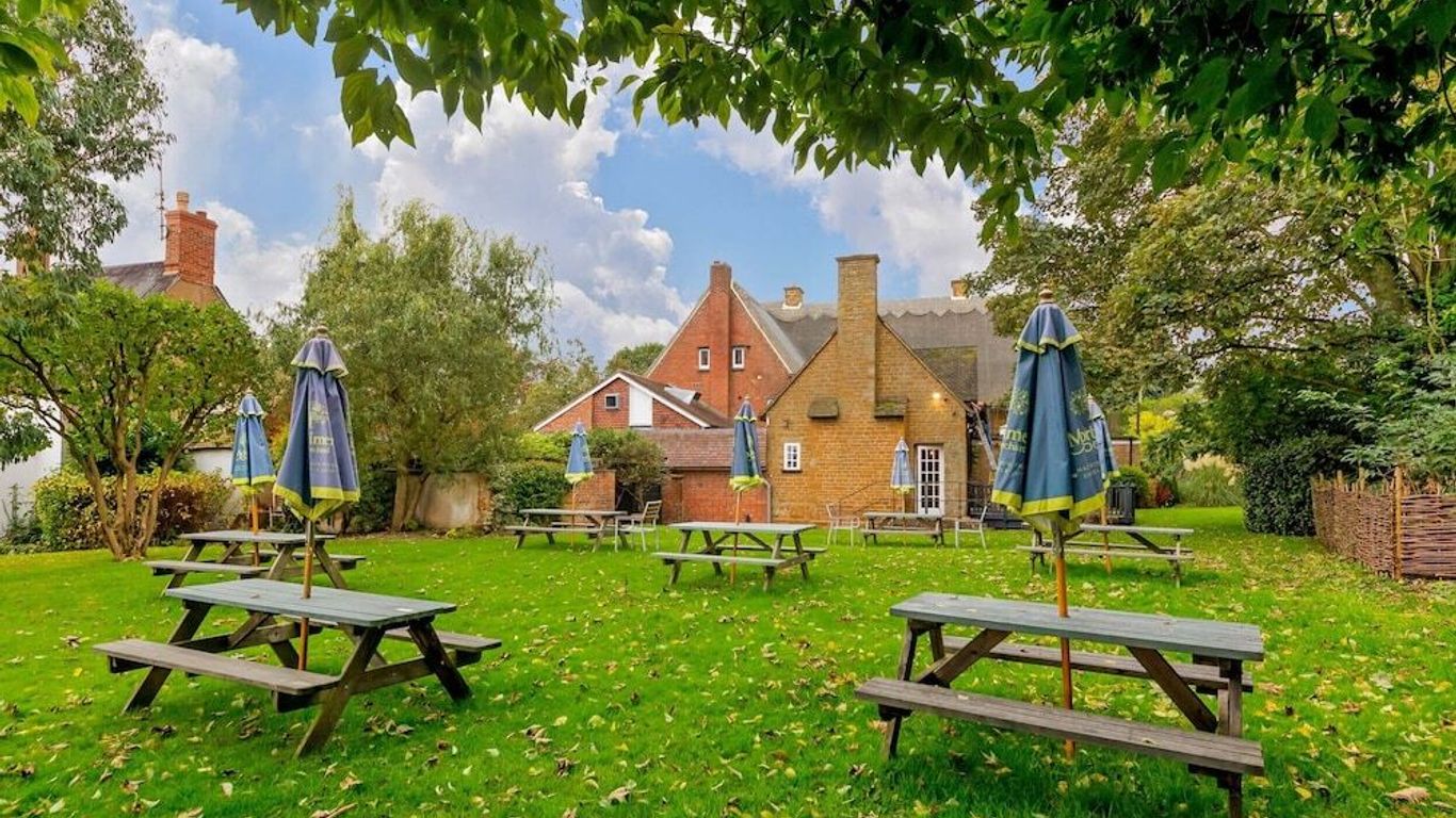 ذا ريد ليون