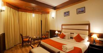 Hotel Shobla Royale - Manali - Bedroom