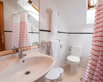 Hotel Campomar - Isla - Bathroom