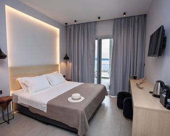 Enjoy Lichnos Bay Village, Camping, Hotel and Apartments - Parga - Habitación