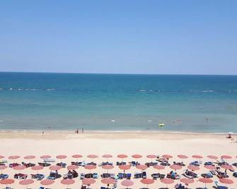 Gfh - Hotel Spiaggia D'oro - Marotta - Beach