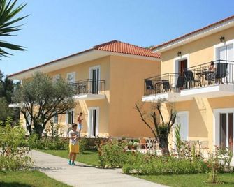 Pythos Apartments - Argostoli - Budynek