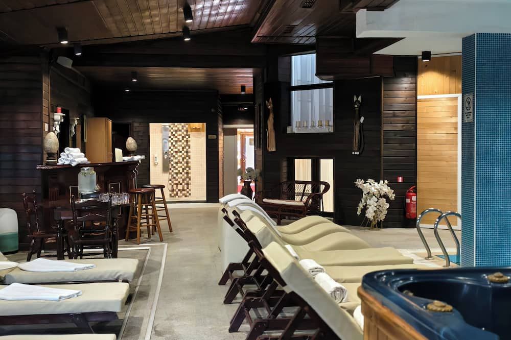 Hotel Elegant Lux - בנסקו