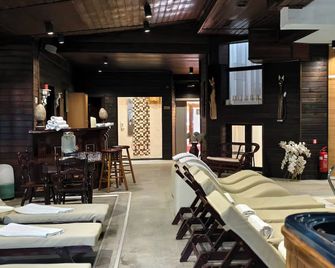 Hotel Elegant Lux - בנסקו
