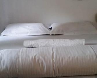 Raha Leo Inn - Arusha - Habitación