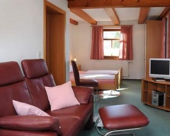 Ferienwohnung Zeck - Staffelstein - Wohnzimmer