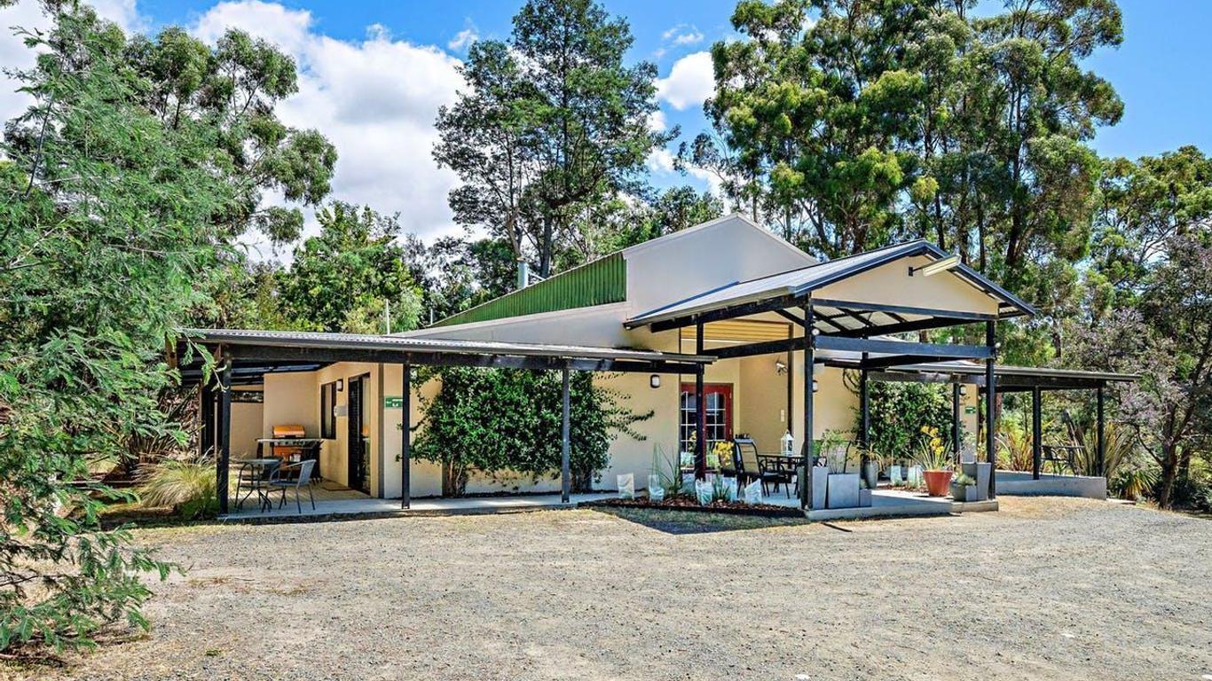 Oyster Cove Chalet