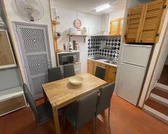 Casa Lavareda, tranquility by the beach - Conceição e Cabanas de Tavira - Kitchen