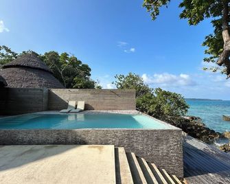 Black Pearl Resort & Spa - Luganville - Pool