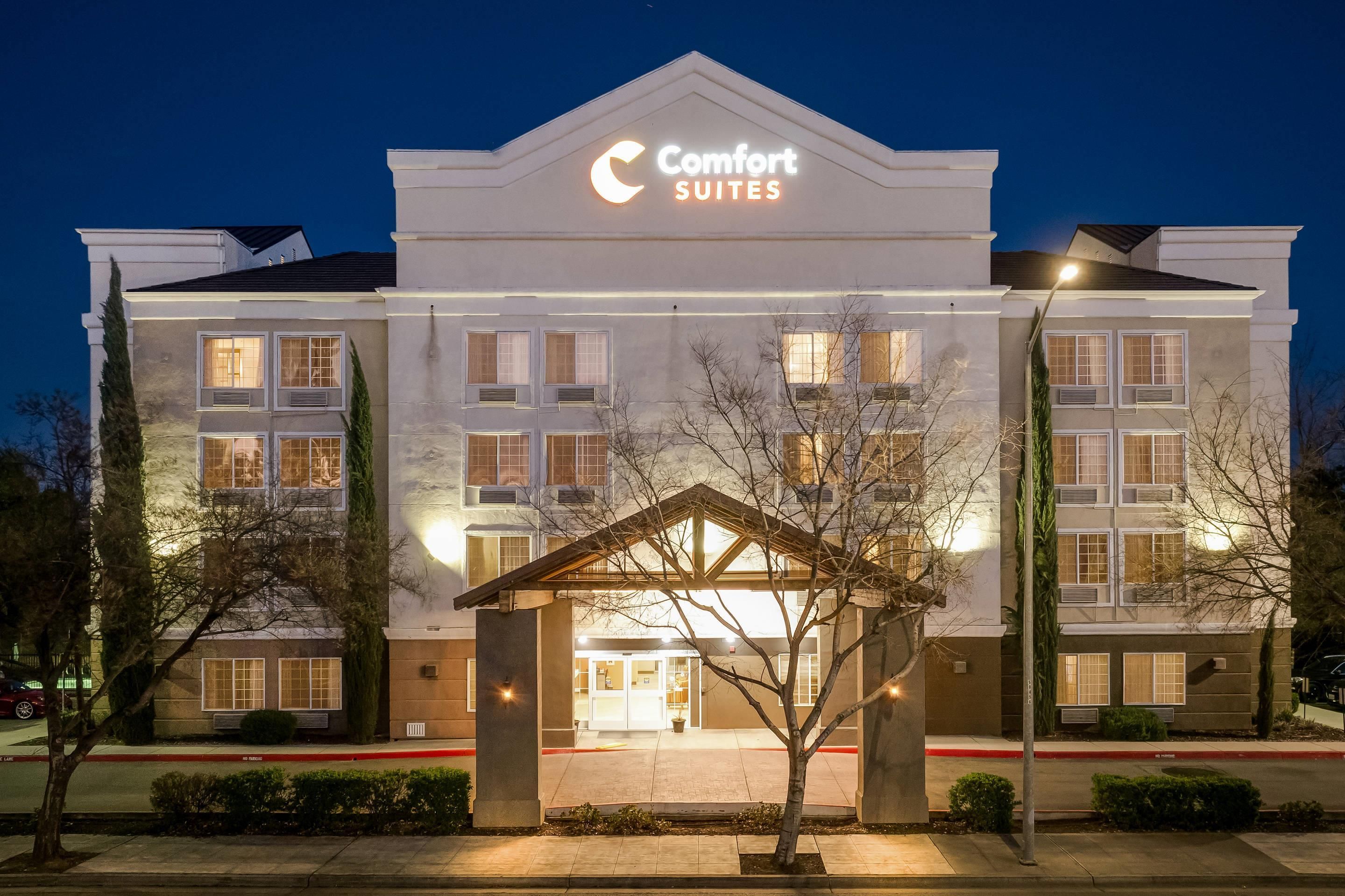 Comfort Suites Clovis - Fresno - Clovis - Building