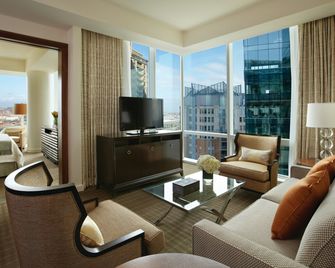 Four Seasons Hotel Baltimore - Baltimore - Living room