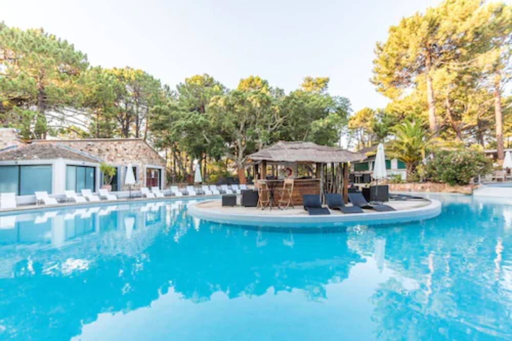 هوتل كيلينا - بورتو-فيكيو - حوض السباحة