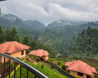 Aranyaka Resorts - مونار - شرفة