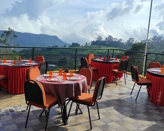 Habba Kadal Kashmiri Heritage Hotel & Hub - Coonoor - Restaurant