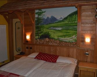 Hotel Cova - Pellizzano - Slaapkamer