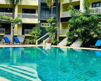 Mw Krabi Beach Resort - Ao Nang - Zwembad