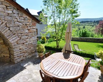 - The Oven Of Odilon - - La Malène - Patio