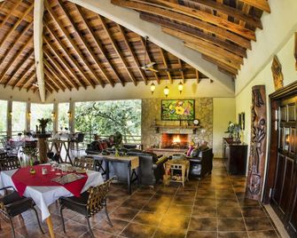 Mystic River Resort - San Ignacio - Restaurante