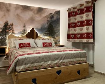 Bilocale nel cuore del Cervino - Valtournenche - Camera da letto