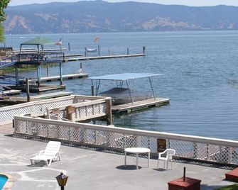 Anchorage Inn Lakeport - Lakeport - Balkon