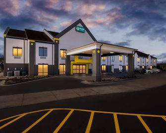 Quality Inn Tahlequah South - Tahlequah - Gebouw