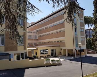 Vatican Area Oasis Holiday Rooms and Apartments - Rooma