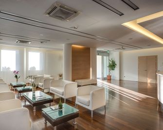 بست ويسترن هوتل سان ماركو - سينا - ردهة