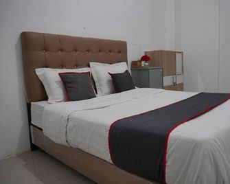 Dancenter Amra Hotel - Padang