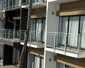 Coco Blue a New Beach Resort - La Libertad