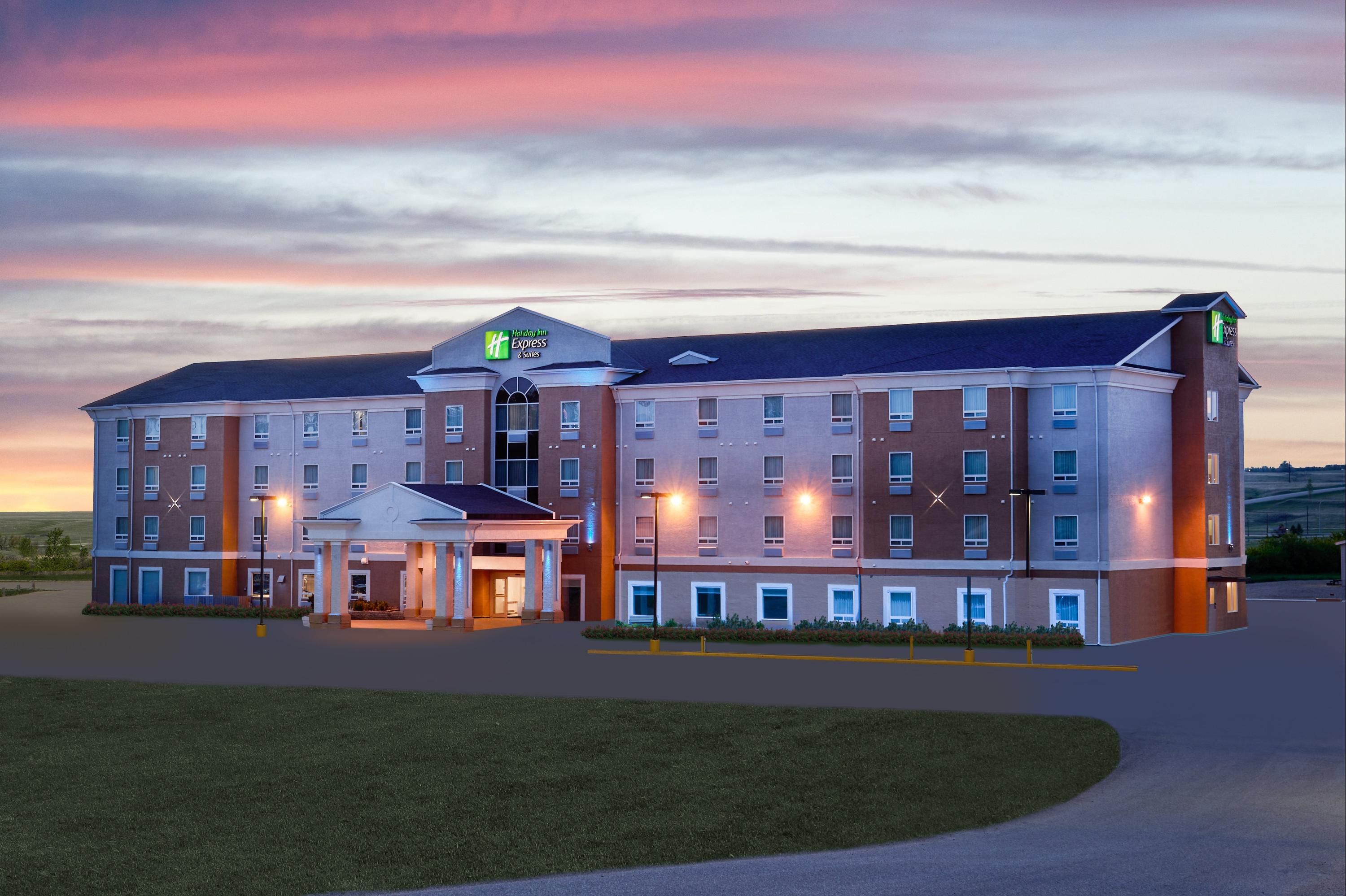 Holiday Inn Express & Suites Swift Current By IHG - Swift Current - Byggnad