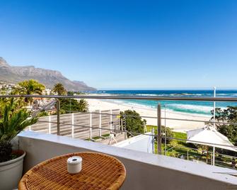 Sea Castle Hotel Camps Bay - קייפ טאון - מרפסת