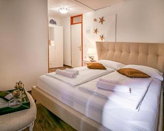 Bed And Brekfast Donatella - Piran - Bedroom