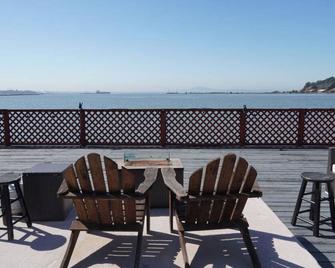Pier on the Bay\n - Vallejo - Balcony