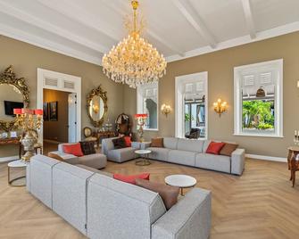 New! Landhuis Kranshi Willemstad - Willemstad - Living room