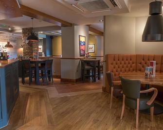 Premier Inn Walsall (M6, J10) - Walsall - Bar